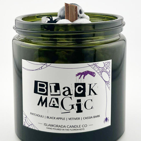 BLACK MAGIC HALLOWEEN CANDLE